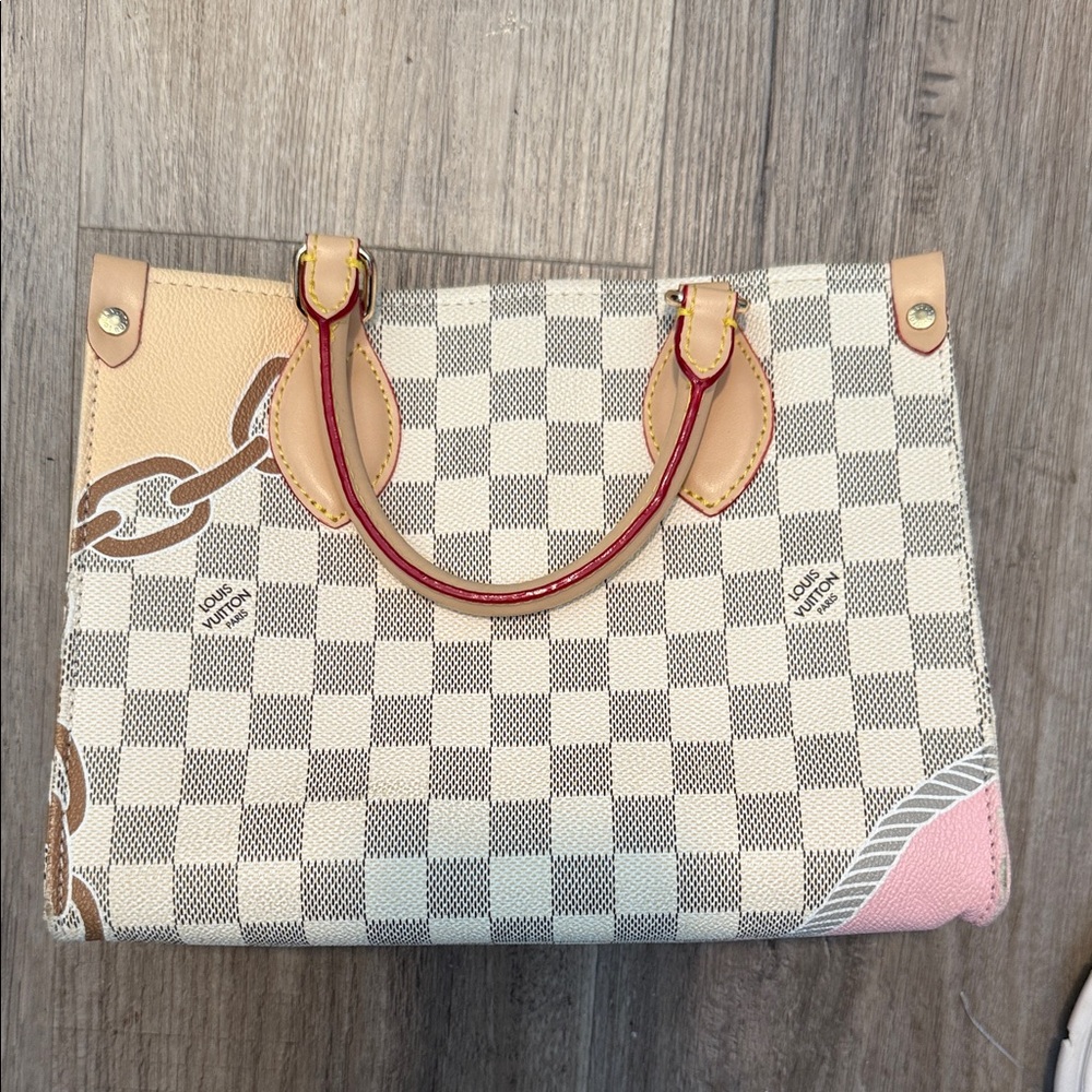 Louis Vuitton OnTheGo MM - Picture 7 of 16